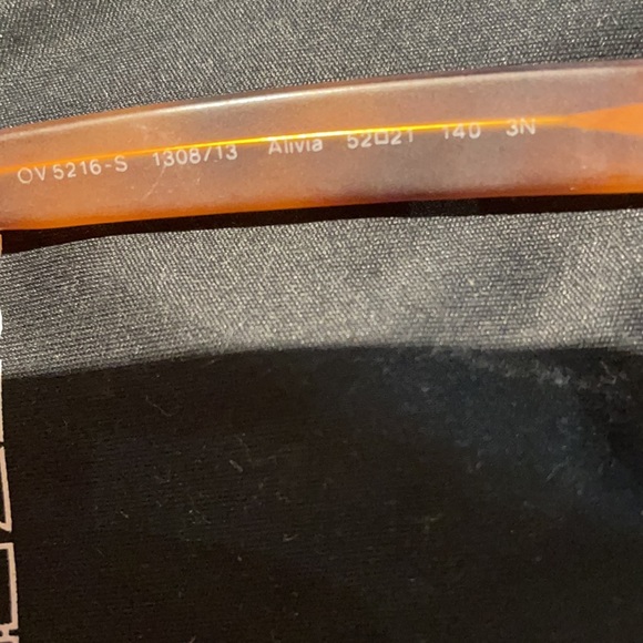 Oliver Peoples Sunglasses - Picture 4 of 4